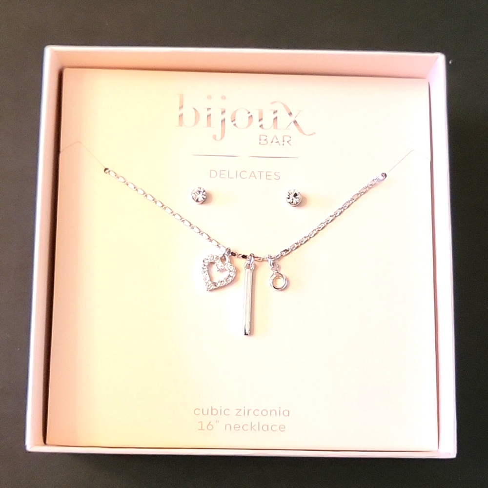 NEW Delicate Silver-tone & Cubic Zirconia Charm Necklace & Earrings Set! 16"